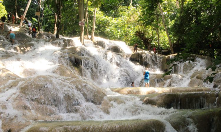 Водопады Даннс-Ривер - достопримечательности Ямайки