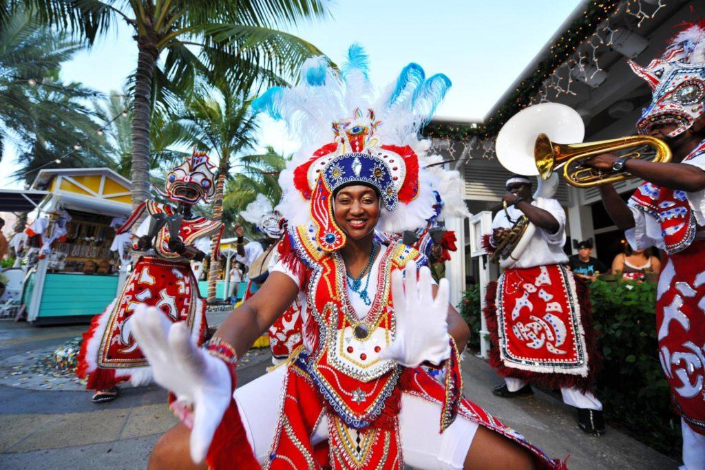 Фестиваль Junkanoo на Багамских островах